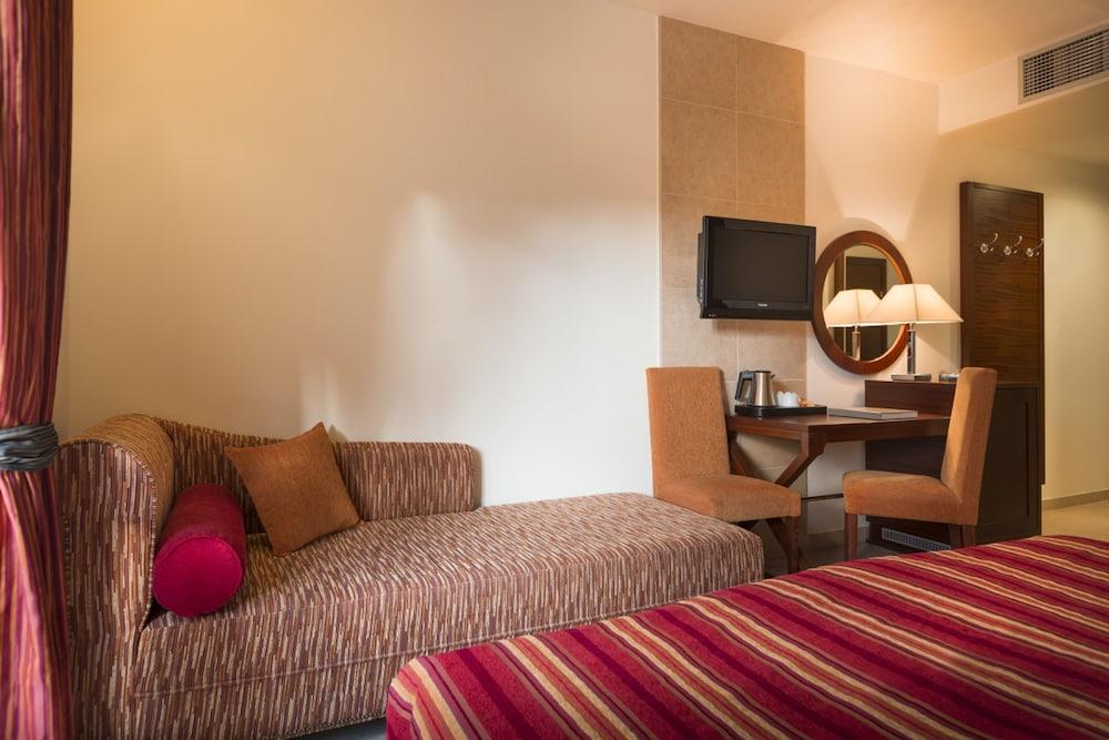 Valamar Atrium Residence Baska  Ngoại thất bức ảnh