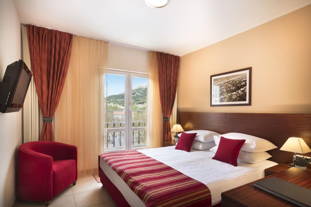 Valamar Atrium Residence Baska  Ngoại thất bức ảnh