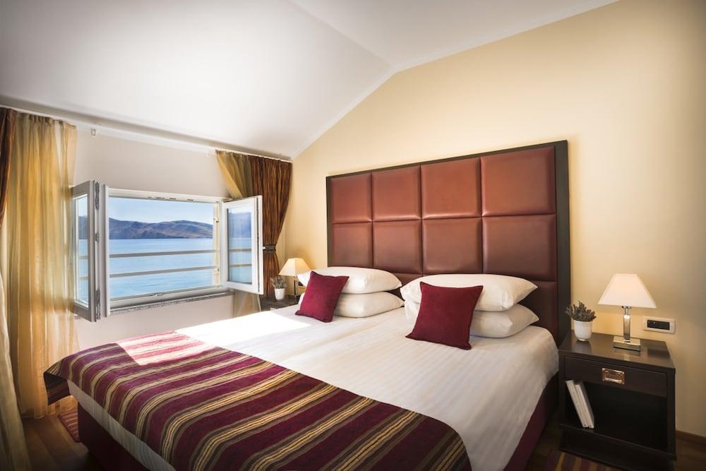 Valamar Atrium Residence Baska  Ngoại thất bức ảnh