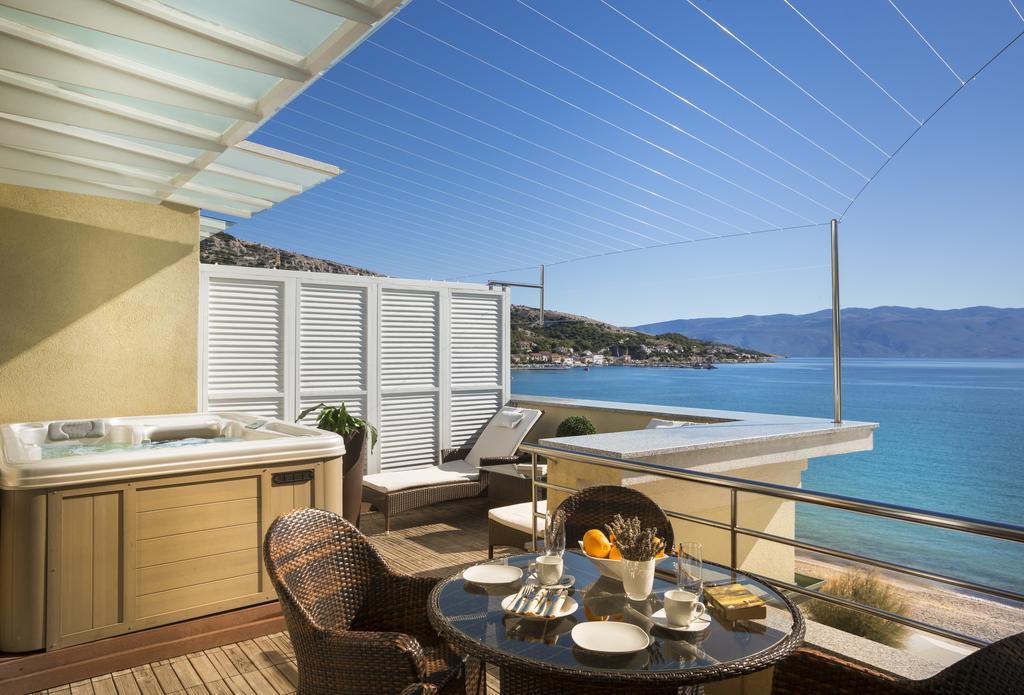Valamar Atrium Residence Baska  Ngoại thất bức ảnh