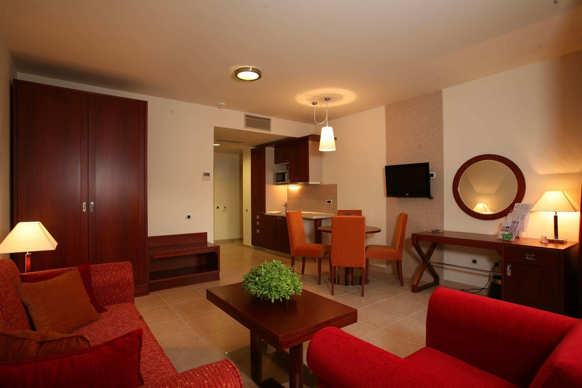 Valamar Atrium Residence Baska  Ngoại thất bức ảnh